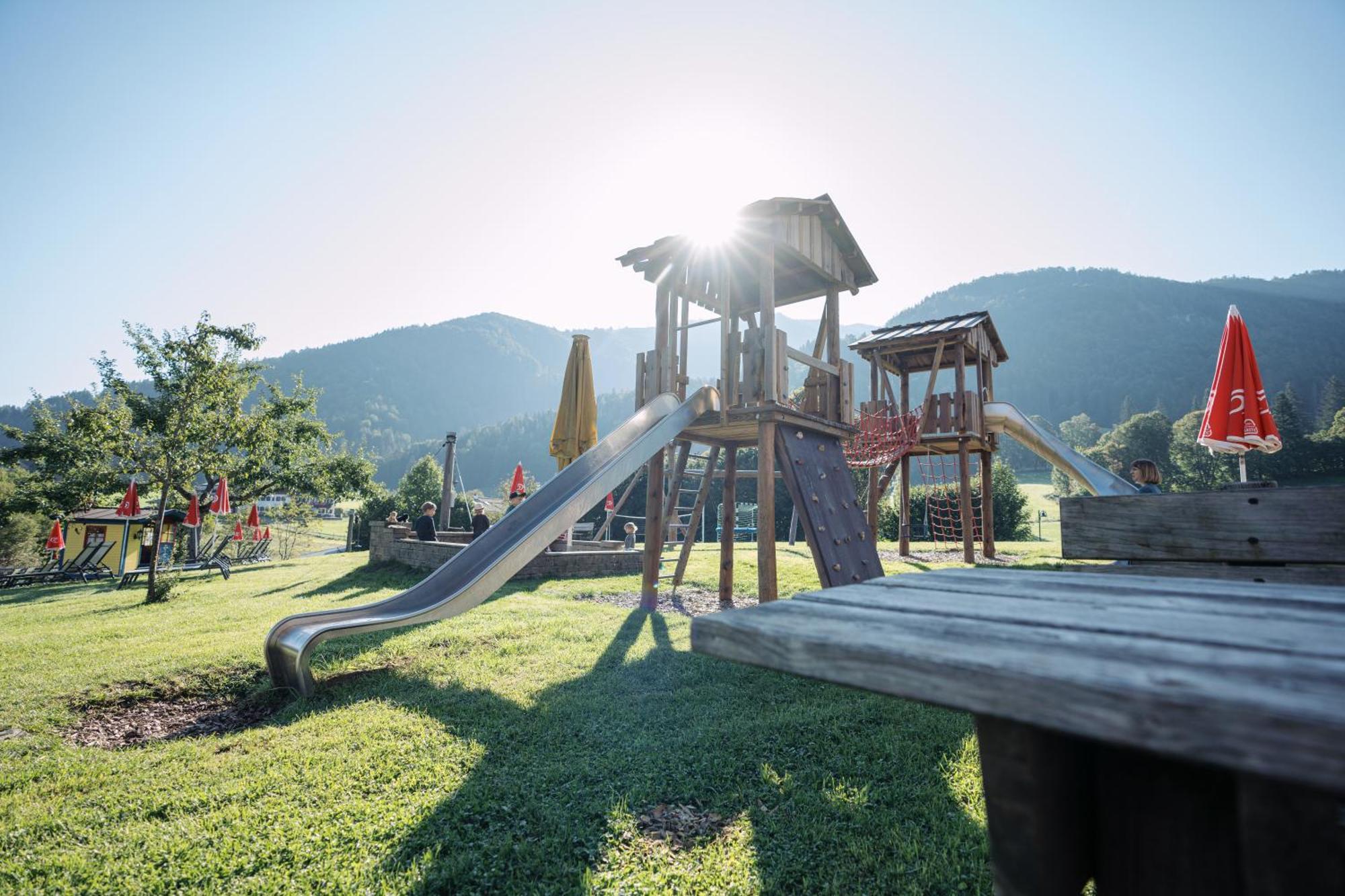 Farm stay Feriengut Unterhochstatt