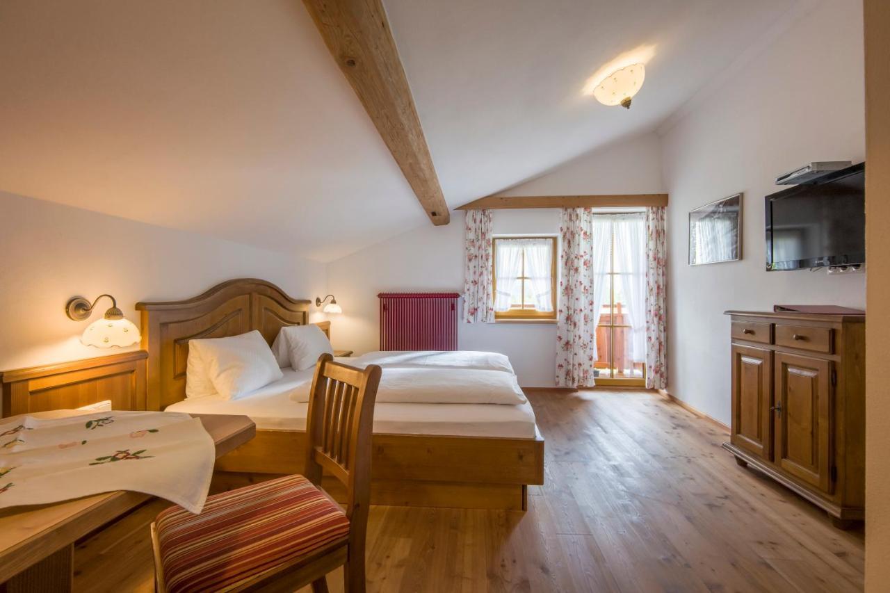 Feriengut Unterhochstatt Farm stay *